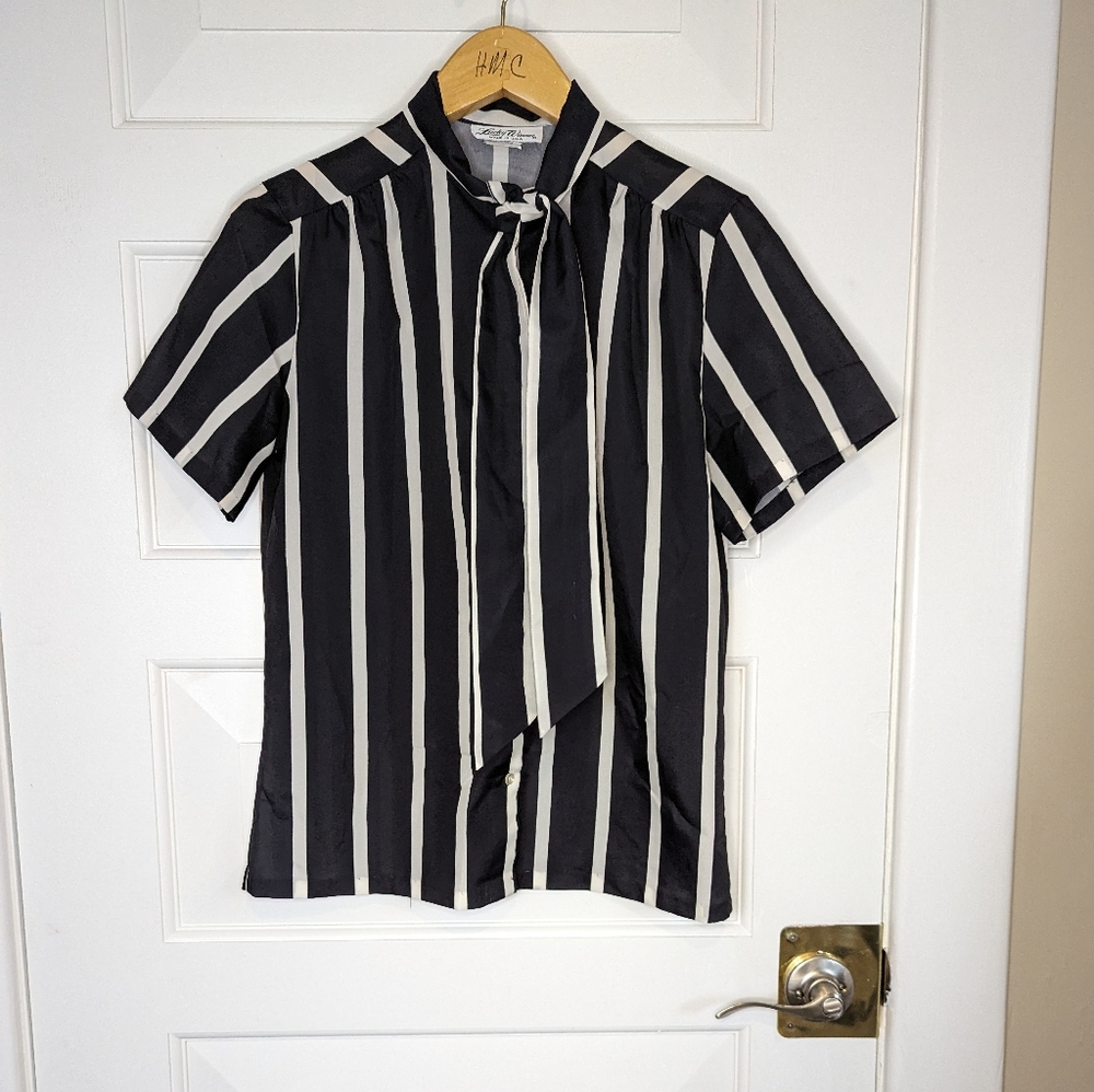 Vintage Women's button-up blouse